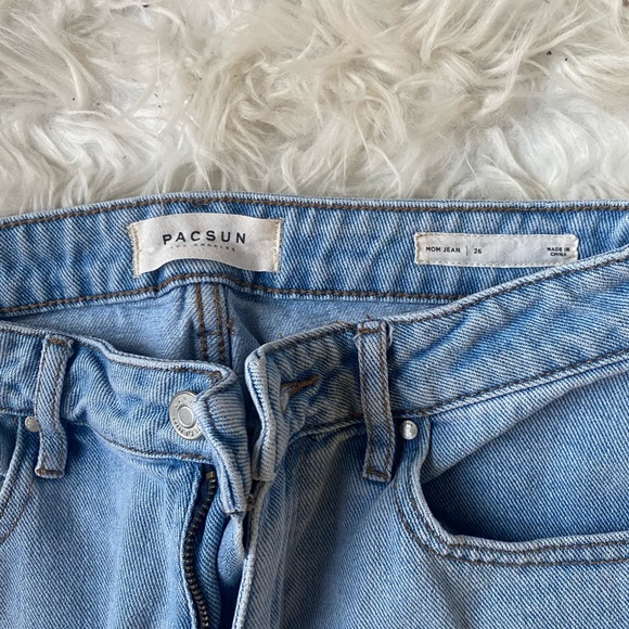 mom jeans - Picture 2 of 2